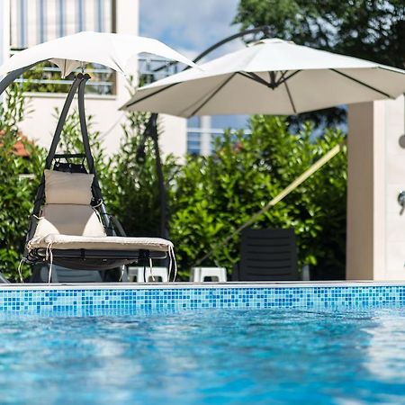 Apartments Rivijera Херцег Нови Екстериор снимка