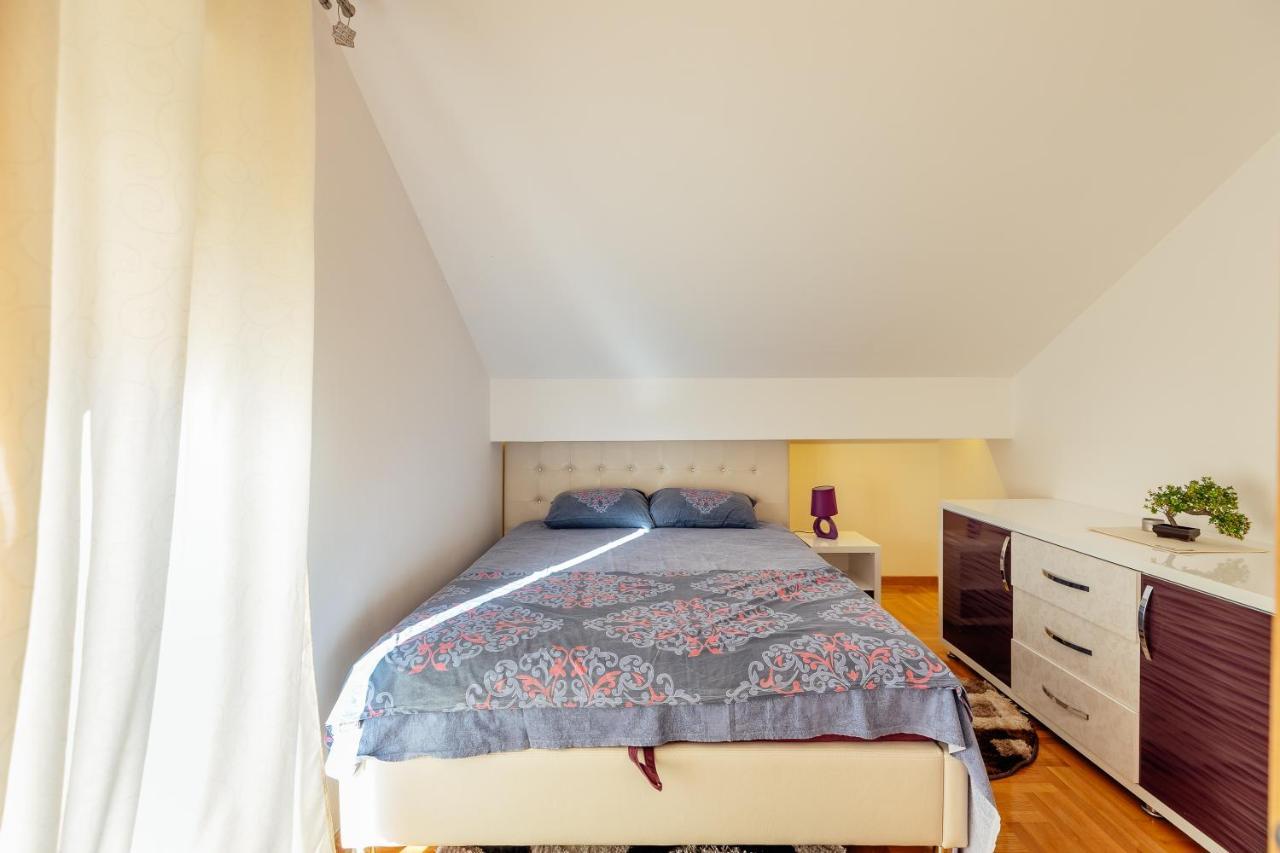 Apartments Rivijera Херцег Нови Екстериор снимка