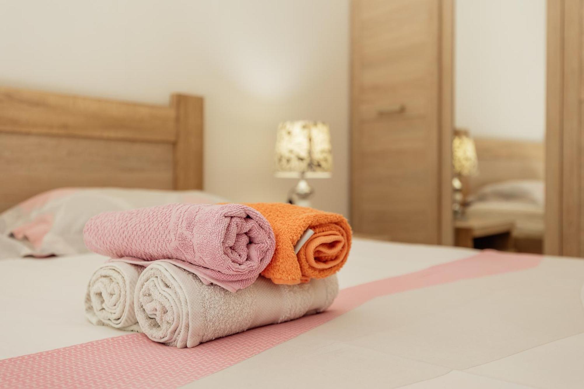 Apartments Rivijera Херцег Нови Екстериор снимка