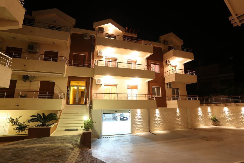 Apartments Rivijera Херцег Нови Екстериор снимка