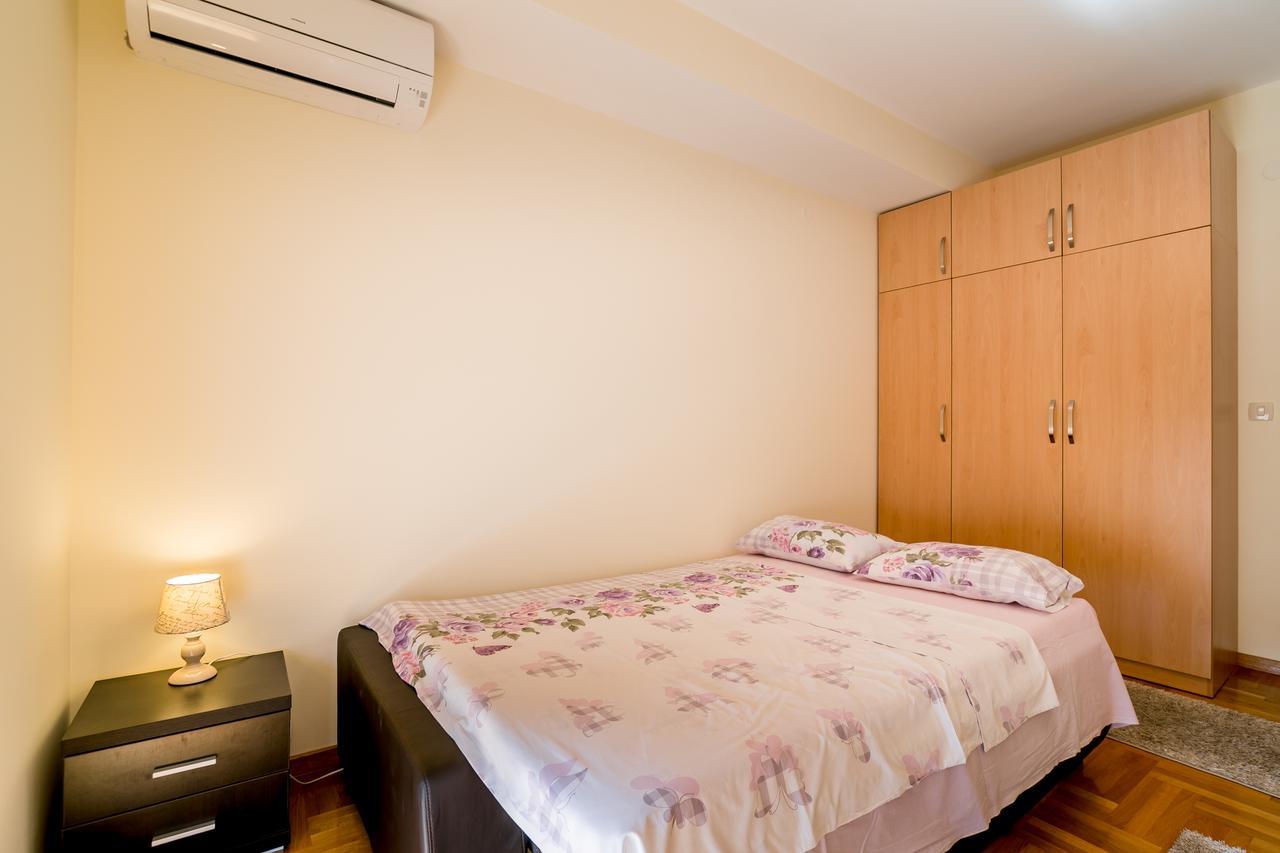 Apartments Rivijera Херцег Нови Екстериор снимка