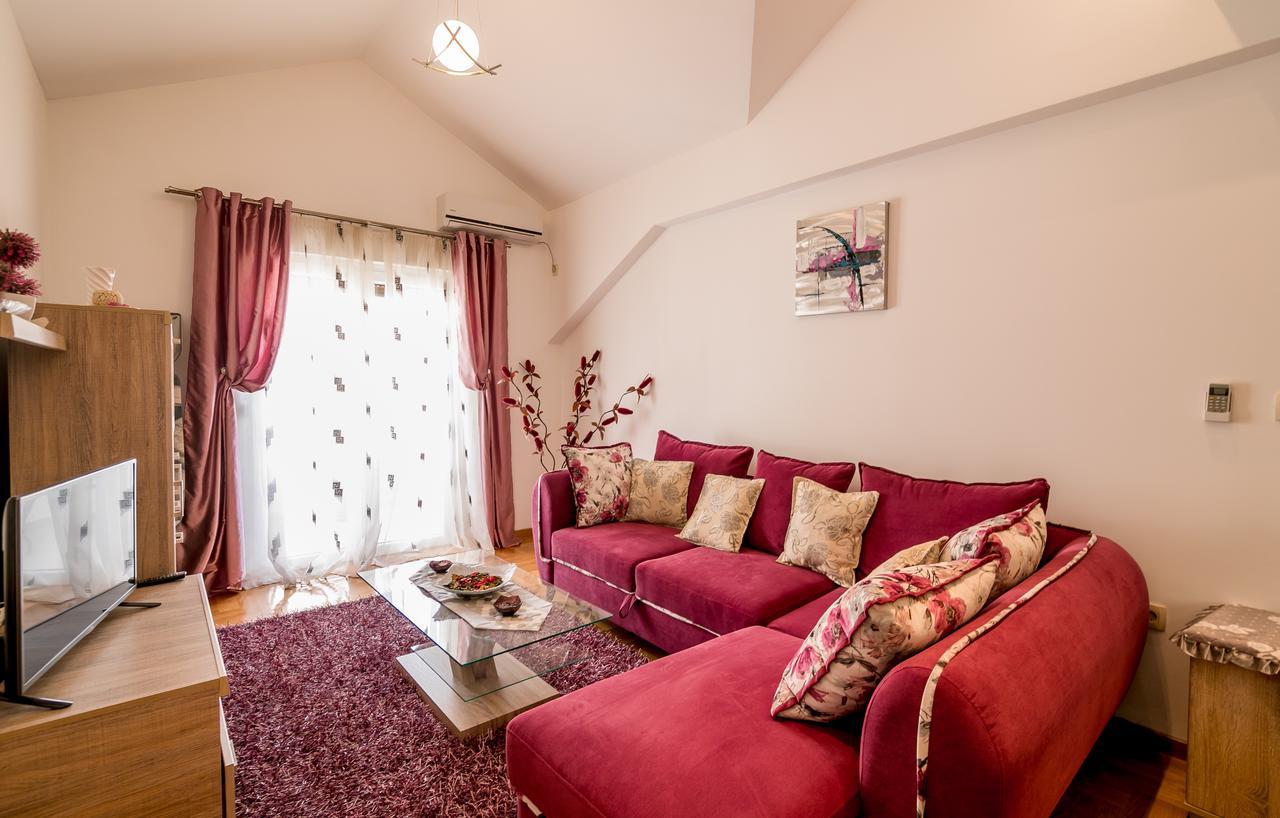 Apartments Rivijera Херцег Нови Екстериор снимка