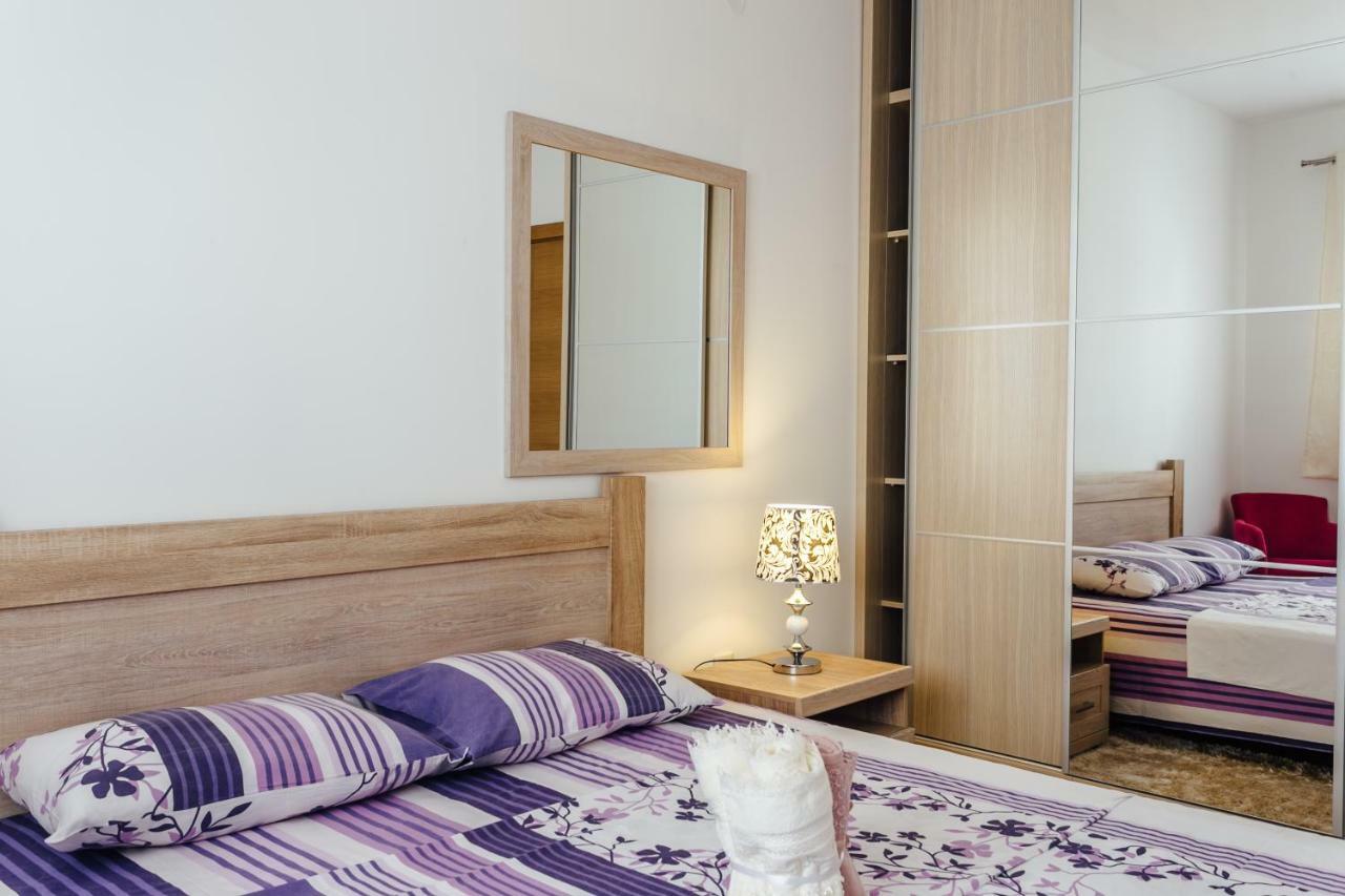 Apartments Rivijera Херцег Нови Екстериор снимка